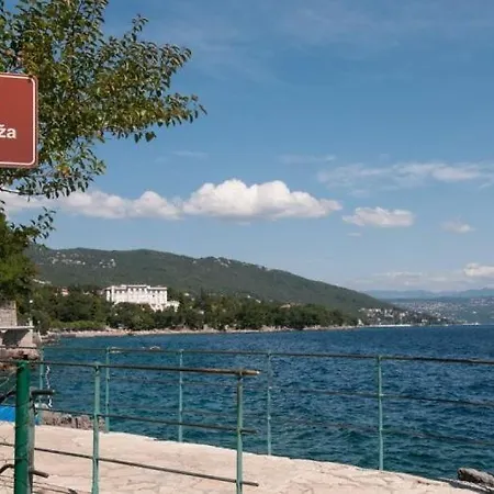 In With Sea View, Terrace, Air Conditioning, Wifi